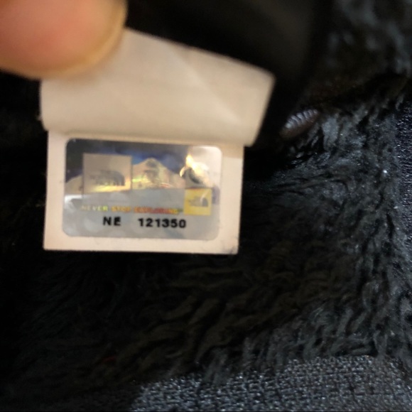 The North Face furry fleece black Jacket - Picture 5 of 7